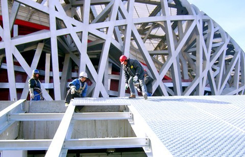 新型的熱鍍鋅鋼格板發(fā)展趨勢研究--無錫昌鴻鋼格板廠